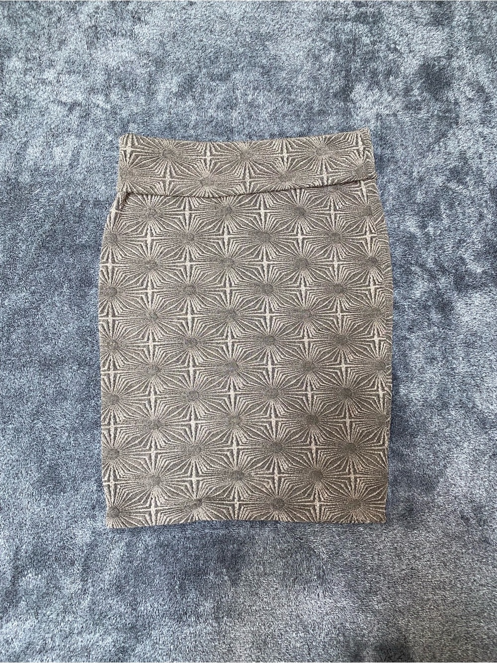 LuLaRoe Slinky Textured Pencil Skirt | Taupe | Size Small